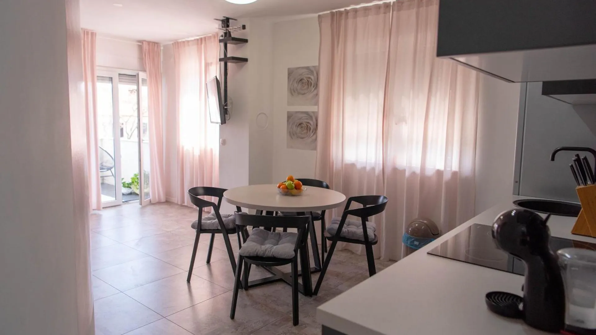 Apartment Sunshine Zara